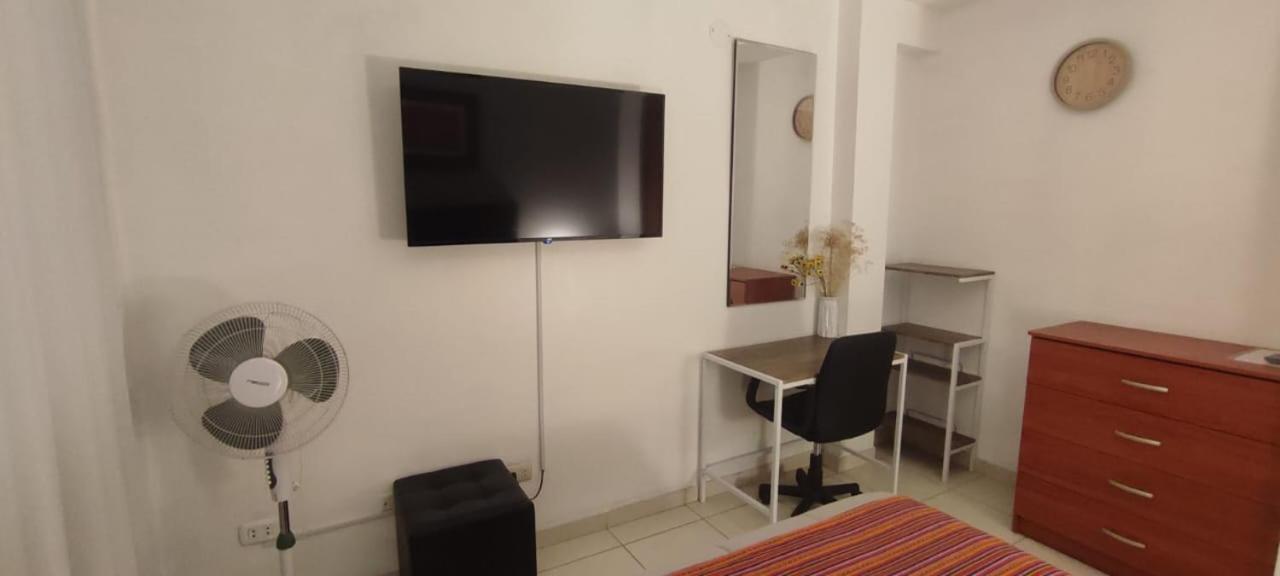 Sumaq Airport Apartment Лима Екстериор снимка